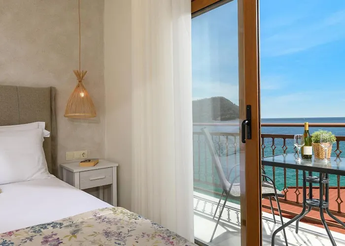 Nocleg ze śniadaniem Faros View 4*