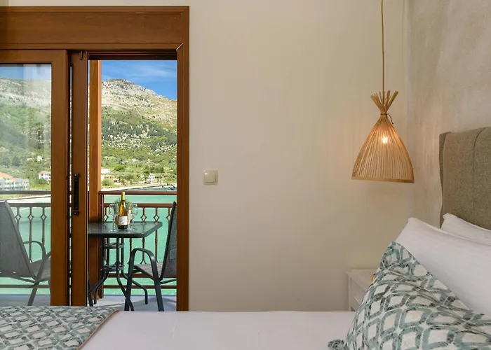 Faros View 4*