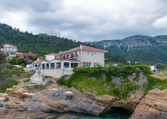 Faros View Panzió Kínira